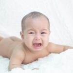 De ce plange bebelusul